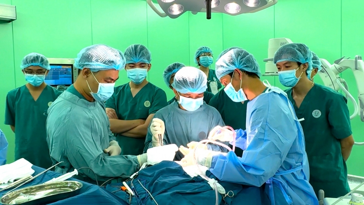 ពត៌មាន​ម៉ោង៦