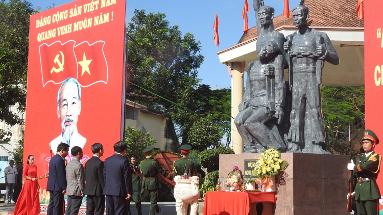 Leh tơdah xo inâi “Ngế khên tơnôu Khu lêng kring vế Kuăn pơlê” ƀă Tâi tâng khu lêng kăch măng tro xâ rup phâk a tíu kroăng phâk Kon Tum