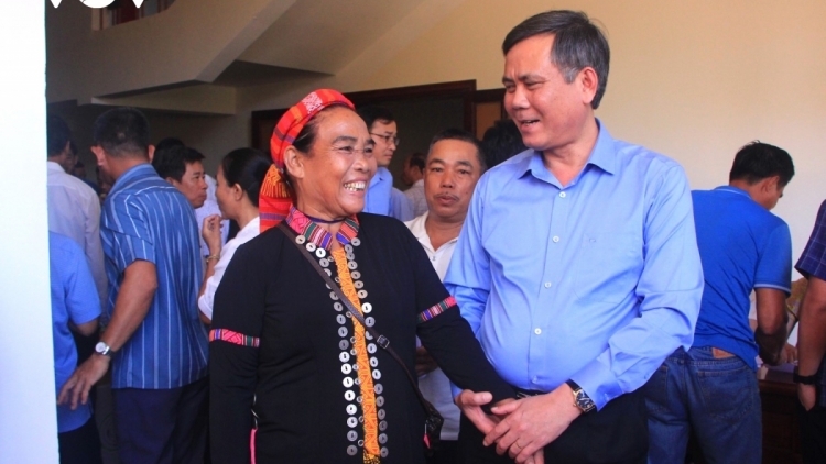 ĐHANUÔR BHRỢ HA ĐHUỐCH TA ĐANG MOON CHỦ TỊCH UBND TỈNH QUẢNG BÌNH BHR’LẬ PAZÊNG RÂU ZR’NĂH K’ĐHAP COH BH’RỢ TR’NÊNG CH’CHOH B’BĂN