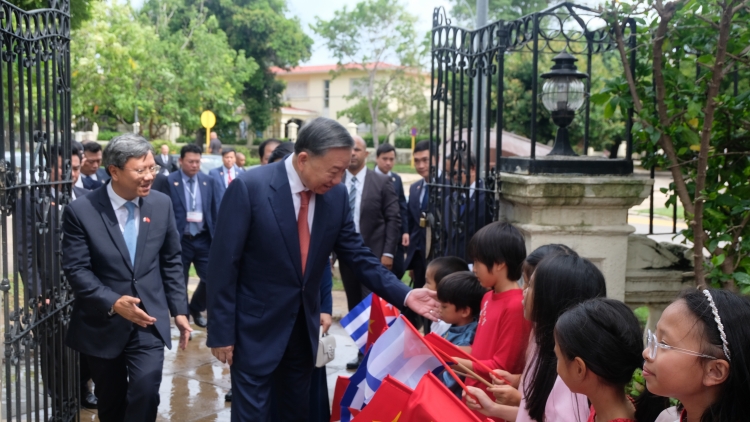 Pôa Tô Lâm, Kăn xiâm pơkuâ hnê ngăn Đảng, Kăn xiâm hnê ngăn tơnêi têa trâm mâ mâu ngế Việt Nam a Cuba