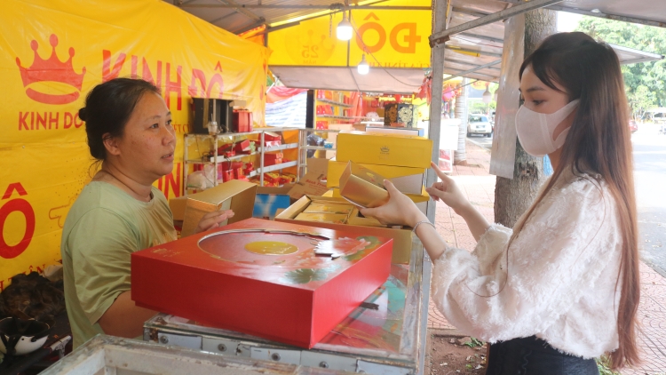 Càr Dăk Lăk tơnguh broă gròi sền kloh niam phan sa di Satềp Trung thu