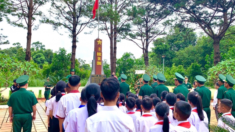 Bun dăp nău rŏng neh dak ma ăp mông nti n’har bri