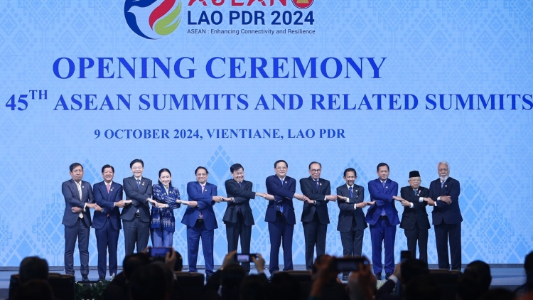 Pôa Phạm Minh Chính, Ngế pro xiâm hnê ngăn tơnêi têa mơgêi lĕm tro roh lăm pêi cheăng veăng Hneăng hôp Khu râ kăn xiâm ASEAN