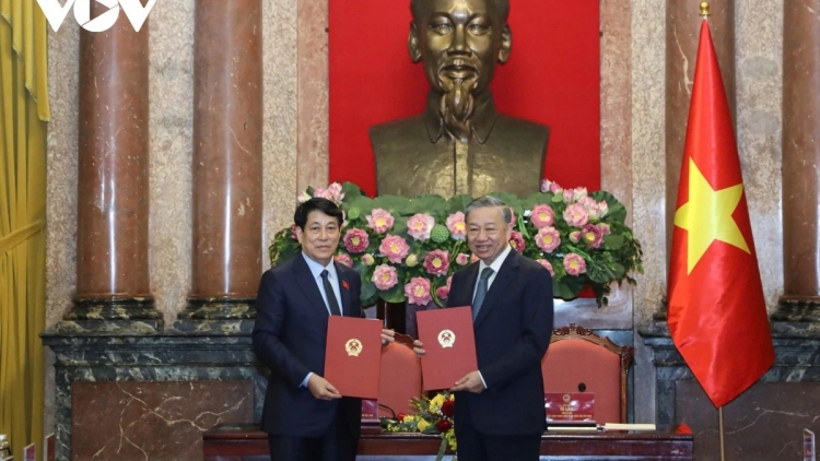 ពត៌មាន​ម៉ោង៦