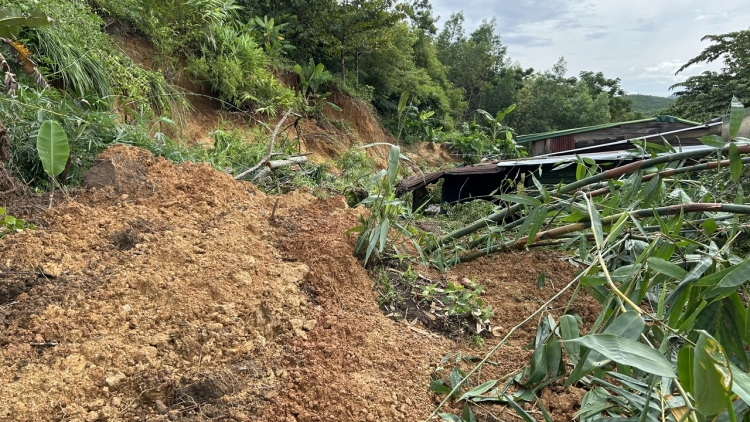 Hơjan prong ngă tơhlŏm lŏn, Dak Lak pơdŭ đuăi tañ mơnuih ƀôn sang