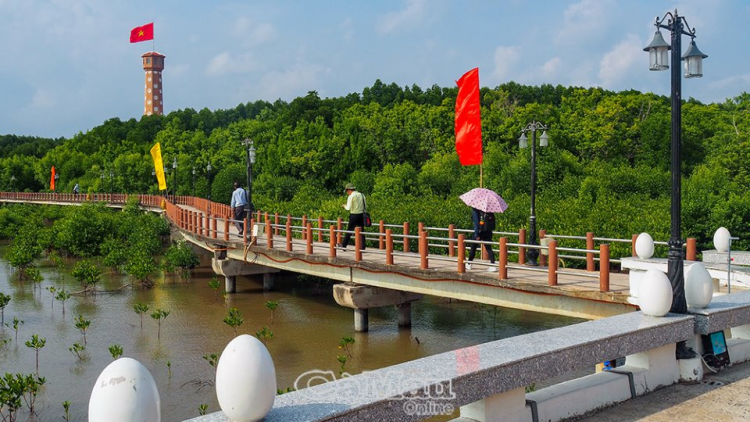 BRUK SALIH BAHRAU DALAM THAIK THAOT PALEI NGỌC HIỂN