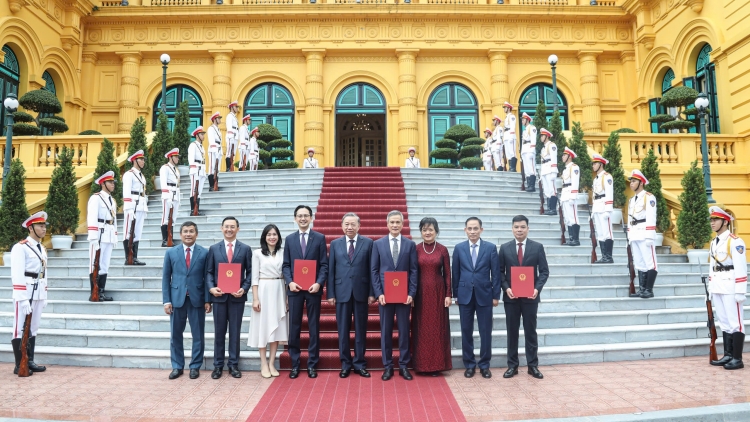 Tơdroăng nếo ai - Hâi tơdrốu lơ 19.10.2024