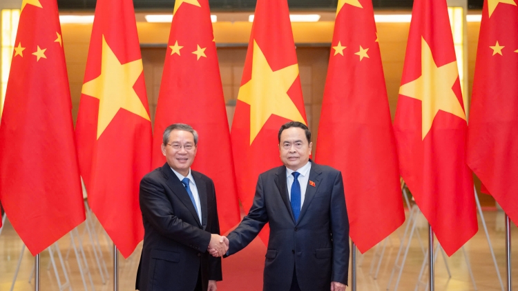 Kơdră Quốc hội Trần Thanh Mẫn pơma nuh hăm Thủ tướng Trung Quốc Lý Cường