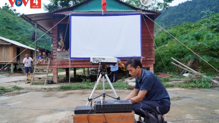 ĐƠƠNG PHIM ẢNH CHÔ TƯỚC VEL ĐÔNG CẮH ƠY VÁIH ĐIỆN