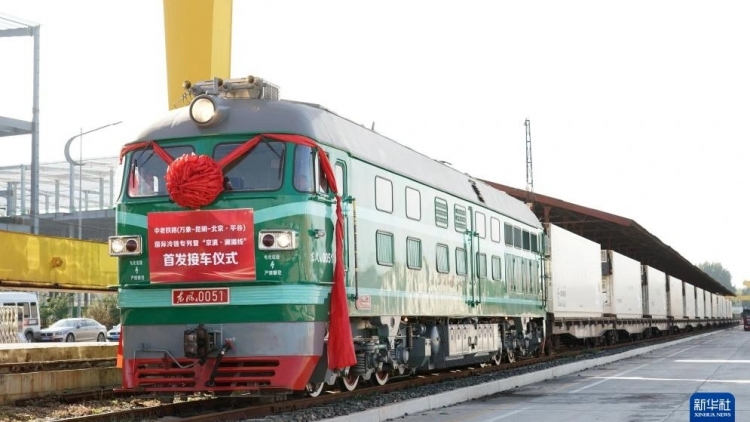 ពត៌មាន ម៉ោង​ ៦