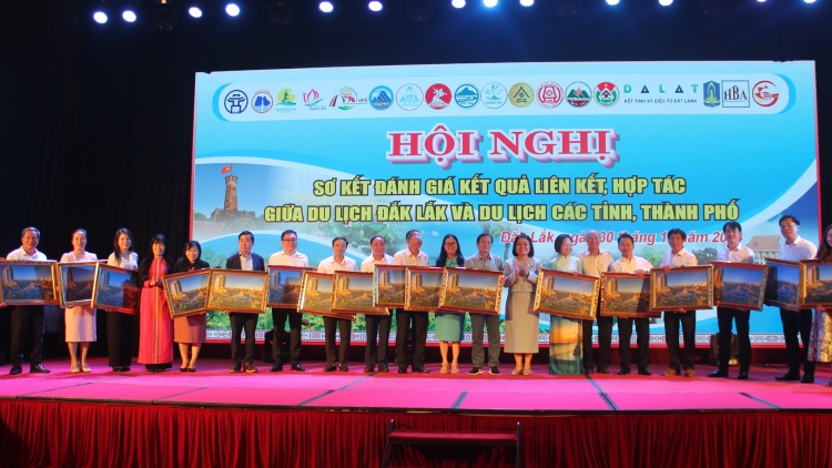 Dak Lăk, atŏk kơtang pơ̆ih să jang hơdoi vă atŏk tơ iung tơmang pơhiơ̆