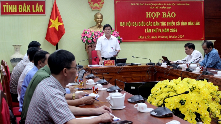 N’gor Dak Lak ƀư rgum nchră đah bah dih n’hanh kruanh n’gor đah đại biểu râng Đại hội ăp rnoi mpôl đêt