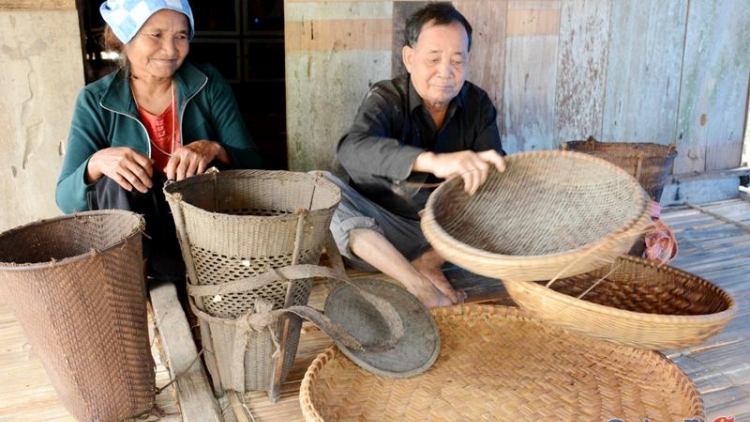 K’ĐHƠỢNG BHRỢ BH’RỢ TAANH DZĂC ÂNG MA NƯIH HRE