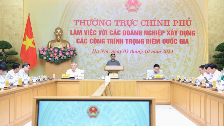 Thủ tướng Phạm Minh Chính pơgơ̆r jơ bơ̆ jang hăm dôm anih jang ming man dôm tơdrong jang gĭt kăl kơ teh đak