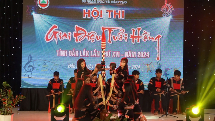 2.800 ‘nu hŏk tro Đắk Lắk pơlong “Tơdrong hơri hơsoang kơ đe hŏk tro” chơt hơiă năr Thây kô pơtho Việt Nam