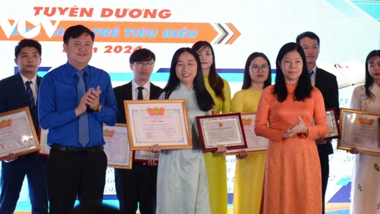 ĐÀ NẴNG HƠNH DEH NHÀ GIÁO P’NIÊN TR’HAANH LIÊM