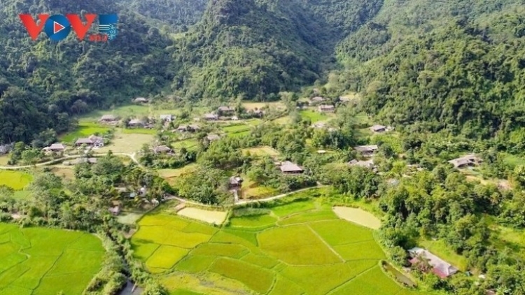 BẢN KHUN ĐÂY MJẠC DÚ HÀ GIANG