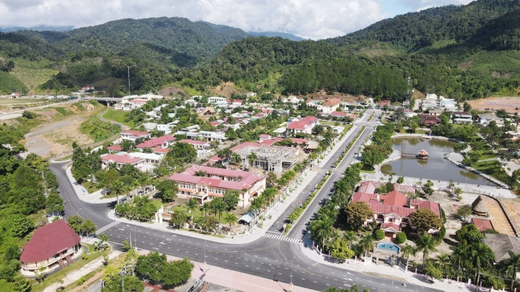 PR’HỌP G’LUH 28 HĐND TỈNH QUẢNG NAM KHÓA X NẮC TA BHRỢ TƠỢ T’NGAY 4 – 6/12