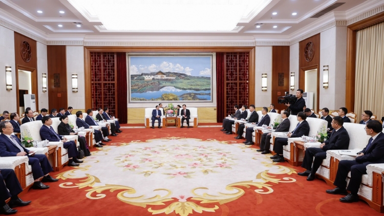 Pôa Phạm Minh Chính - Ngế pro xiâm hnê ngăn tơnêi têa tơdah Kăn hnê ngăn Đảng kong  pơlê Vân Nam, Sinuâ 