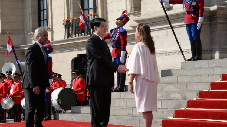 Kwang ătbồ lơgar Peru đơng lam Dơ̆ bơyai lơh wă Củ tịc lơgar ồng Lương Cường còp ngan ngồn lơgar Kộng hoà Peru 