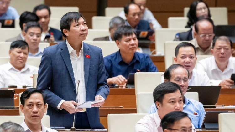 Bruă kƀĭn ala bi trông kơ klei bhiăn sang hră mơar mghaih msir dŭm klei amâo mâo djŏ hlăm sang hră 