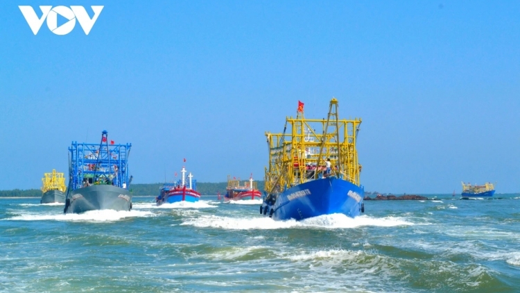 RÂU LIÊM CHOOM T’MÊÊ TƠỢ PA DƯR KINH TẾ BIỂN