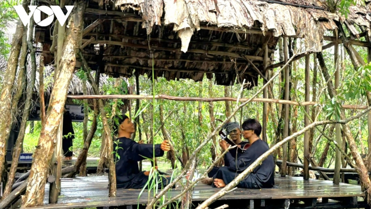 ទម្រង់ព្រៃ-ជលផលនាំមកប្រភពចំណូលស្ថិរភាពជូនកសិករប្របសមុទ្ទខេត្តត្រាវិញ