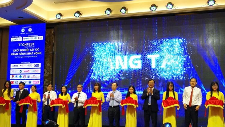 ពត៌មាន​ម៉ោង១៥