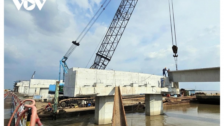 ពត៌មាន ម៉ោង ១៥