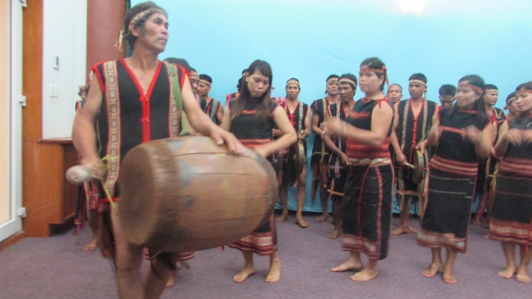 Hning kơ ling tơhan (Jarai)	