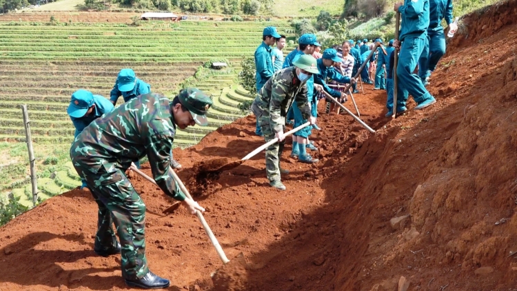 Chương trình phát thanh quam Tay thứ 6 mự 20 căm bườn 12 pì 2024. 