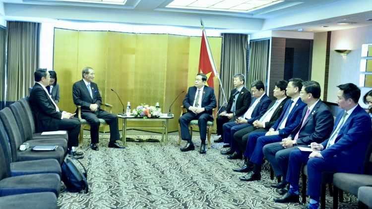 Pôa Trần Thanh Mẫn - Kăn xiâm hnê ngăn Kuô̆k hô̆i pơtối pơkuâ Grup Tokyu