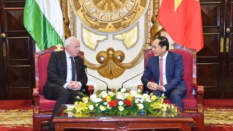 Pôa Bùi Thanh Sơn - Ngế pro xiâm phŏ hnê ngăn tơnêi têa tơdah Ngế kum pêi hnoăng cheăng dêi Kăn xiâm pơkuâ kong têa Palestine