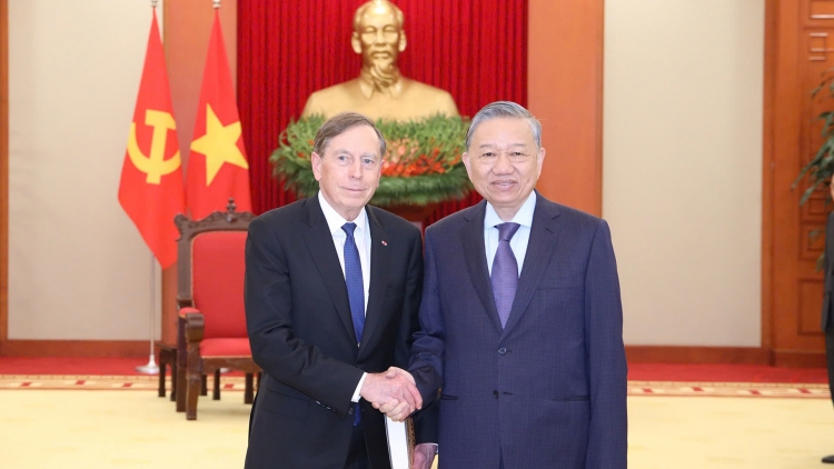 Khua git gai Ping gah dêh čar ta ơi Tô Lâm tŭ jum Khua Anom kơsem min Keh prăk tuh pơplai Kohlberg Kravis Roberts (KKR) 