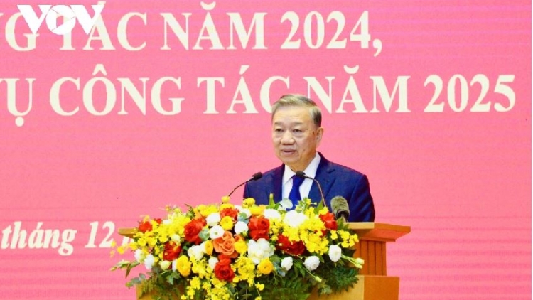 Tổng Bí thư Tô Lâm truh hop akŏm pơtôch tơdrong jang tơ̆ Anih pơvih ăn Trung ương Đảng