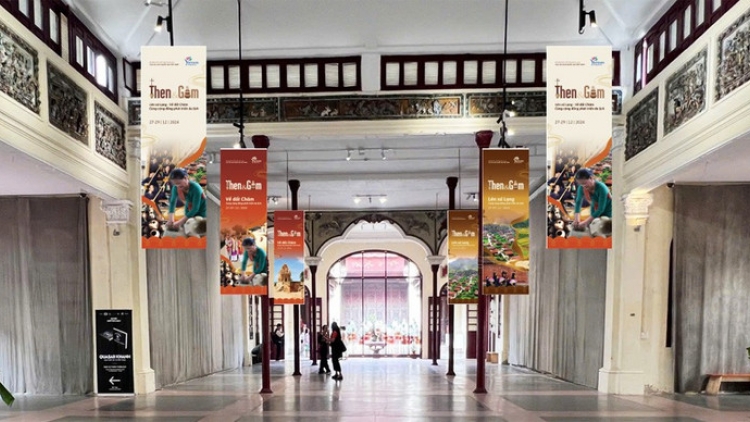 YAIH KHAN DRAP AR ILAMO NGHE THUAT NGAK GAOK GLAH LAN URANG CAM DI HA NOI  