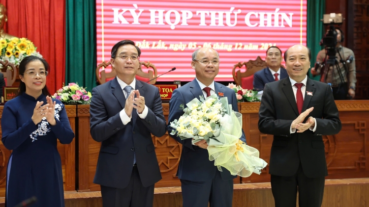 Đắk Lắk pôk hơtŏk dơ̆ng Phŏ Kơdră Jơnŭm pơgơ̆r kon pơlei, Phŏ Kơdră Anih vei lăng kon pơlei dêh char