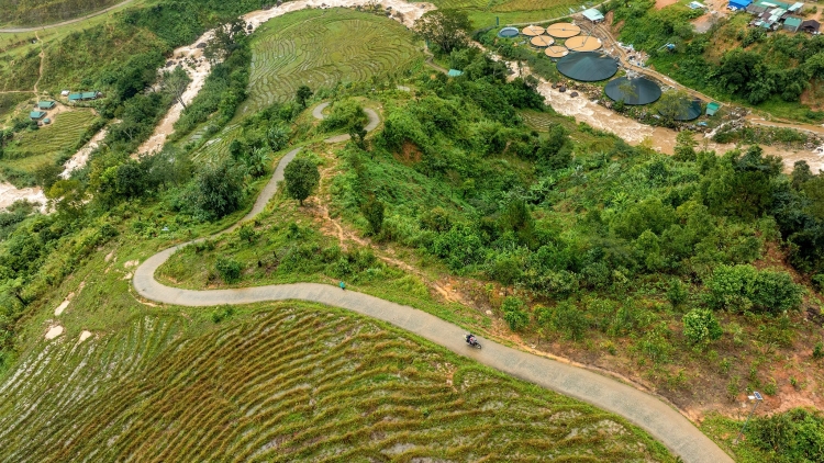 Klaih đơ̆ng hin dơnuh kơlih hơyak jang trŏ trong