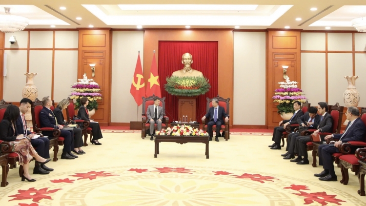 Tổng Ƀí thư ồng Tô Lâm wă Kwang ătbồ Anih lơh broă ala măt lơgar Australia tàm Việt Nam tus còp tơngăc 