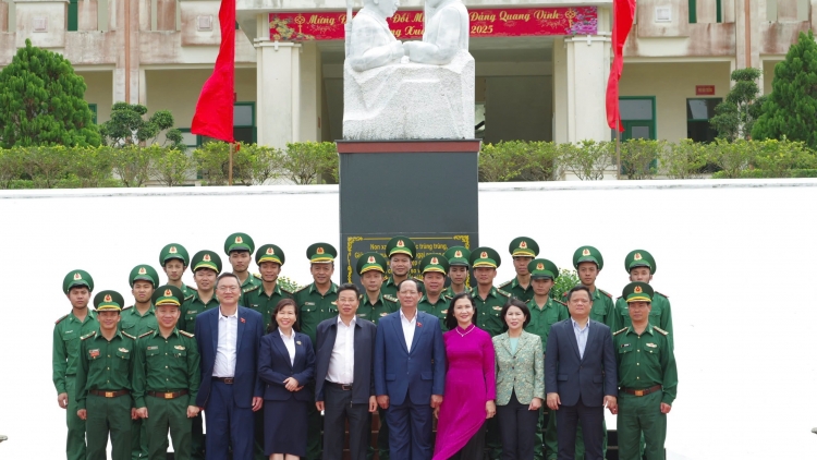 Kơ-iăng Khua git gai pơ ala mơnuih ƀôn sang dêh čar ơi Trần Quang Phương nao čuă, pơpŭ thun phrâo ƀơi kual giăm guai Dak Nông