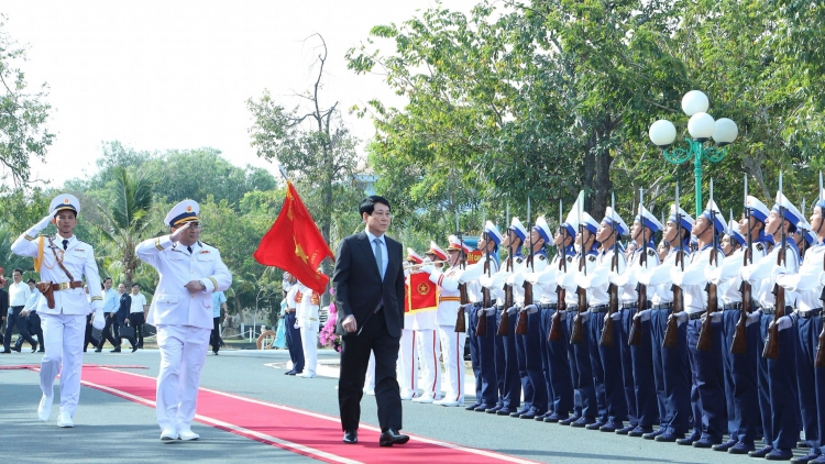 Khua mir sir ơi Lương Cường nao čuă hăng bơni hơ-ơč tê̆t kơ tơhan blah ngă ƀơi Phú Quốc