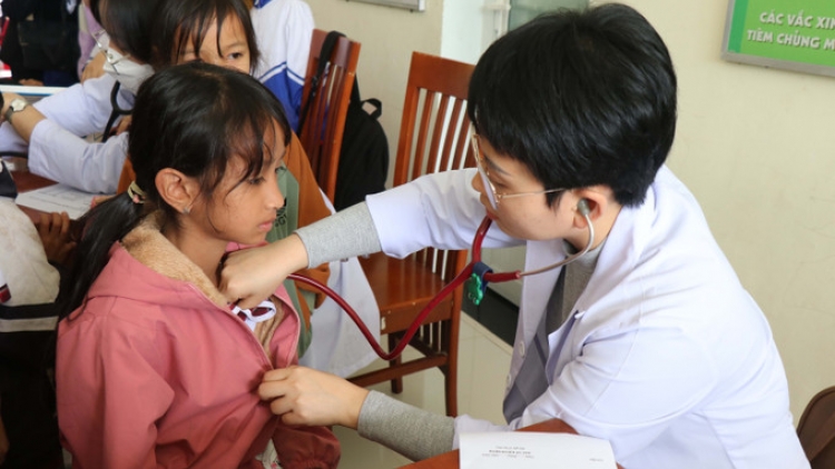 QUẢNG NGÃI: BHRỢ XA NAY BH’RỢ “TẾT TÊÊM NGĂN TU P’NIÊN ĐHA RỨT K’COONG CH’NGAI