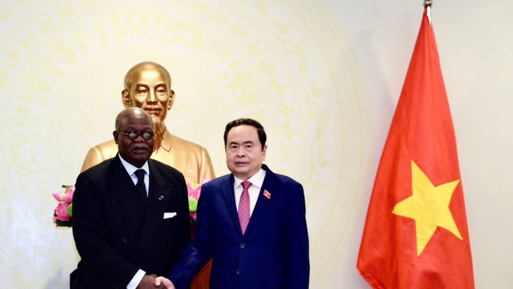 Khua bruă kƀĭn ala Trần Thanh Mẫn bi tuôm hŏng Khua Êpul hgŭm bruă kƀĭn ala blŭ klei Prăng