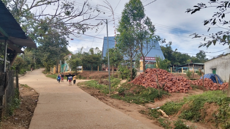 Tơƀrê ing tơdroăng "pơhlêh túa tơmiât túa pêi" a Đăk Tô