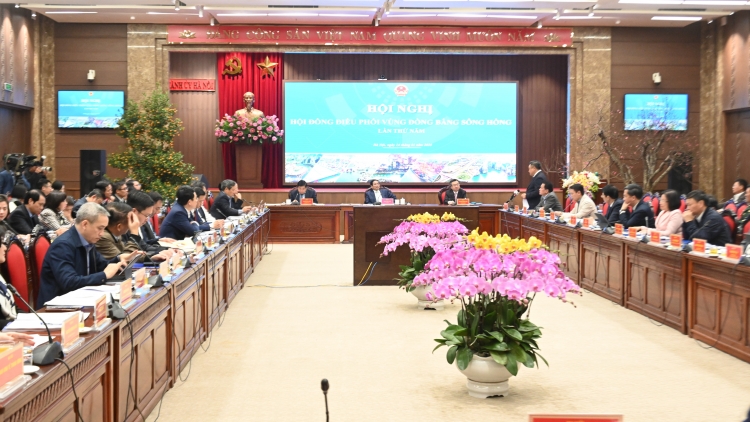 Thủ tướng Phạm Minh Chính ƀư tơm Rƀŭn nchră rơh tal 5 Hội đồng điều phối nkual Dâng rđung dak me Hồng 