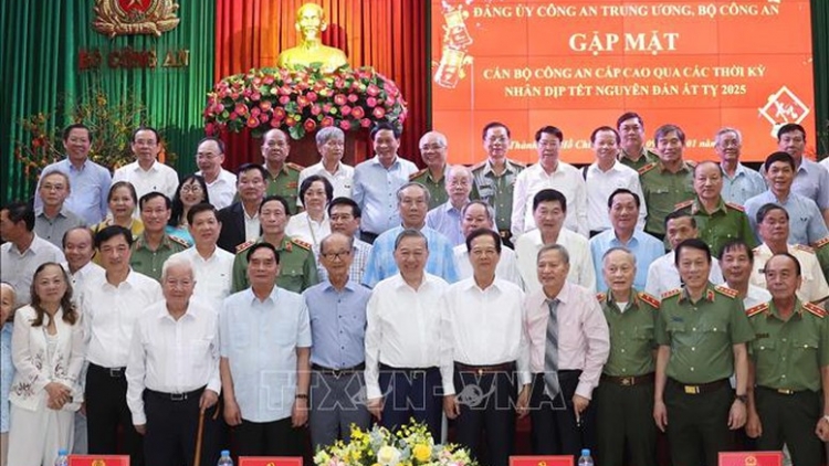 Ƀok Tổng Bí thư Tô Lâm tơƀơ̆p kang ƀô̆ Kŏng an kiơ̆ dôm jăl jang 