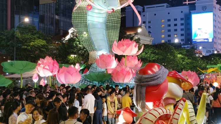 BAN RAYA HCM BUH TABIAK JAIK 1.300 TY NDONG SANGKA  KUHRIA TET NGUYEN DAN ULA NAIH