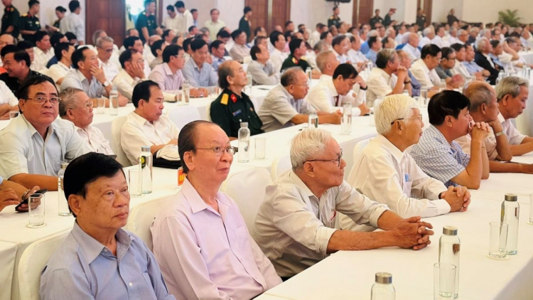 QUAN KHU 7 PEIH BRUK PATAOM MBAOK LABAIH 650 URANG VAKIL RAJAKAR PAKAT GLAONG BOL LIN PADEIH HƯU, PADEIH NGAK BRUK 