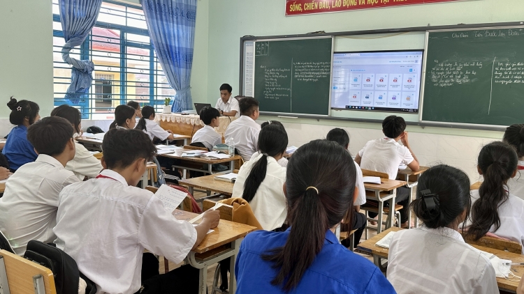 Đắk Lắk pơjing hơyak tŏk pran lơ̆m tơdrong pơtho păng hŏk pơhrăm gơnơm đơ̆ng tơplih kơsô̆