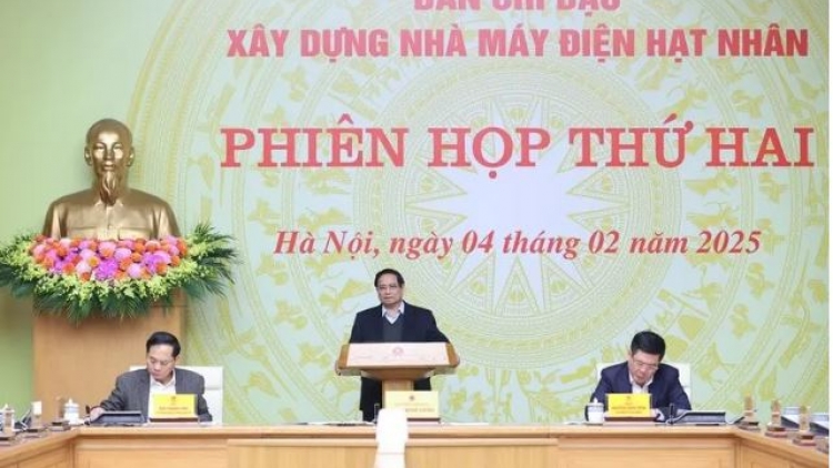 Hop akŏm mă 2 kơ Anih pơgơ̆r man Hnam kơmăy unh điên hat nhân